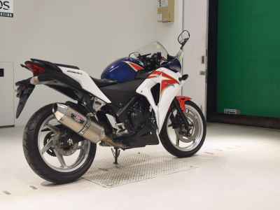 Honda CBR250R 2011