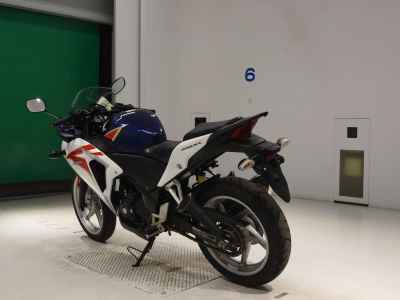 Honda CBR250R 2011