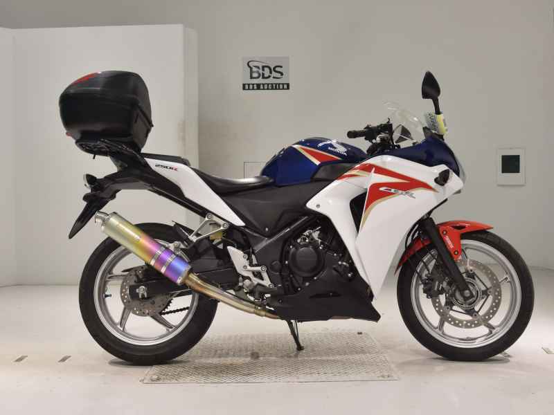Honda CBR250RA 2011