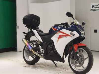 Honda CBR250RA 2011