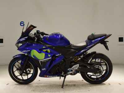 Yamaha YZF-R25 2017