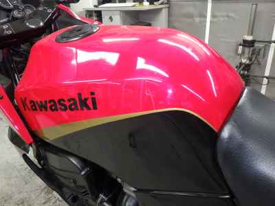 Kawasaki GPZ900R 1995