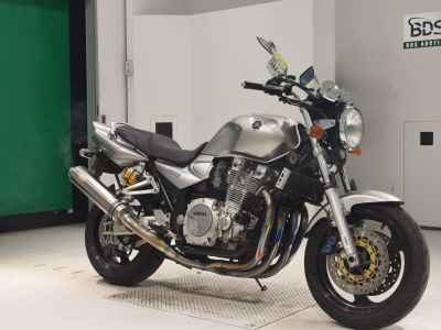 Yamaha XJR1300 2002