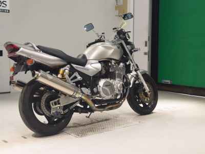 Yamaha XJR1300 2002