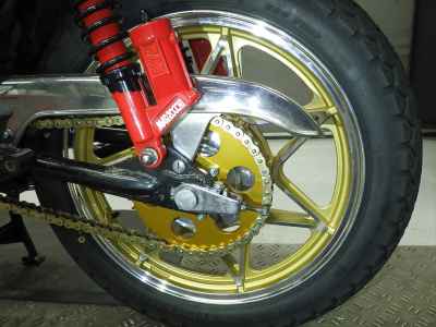 Suzuki GT380 2024