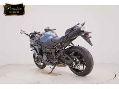 Suzuki GSX-S1000 2022