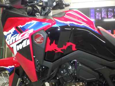 Honda Africa Twin CRF1100L 2025