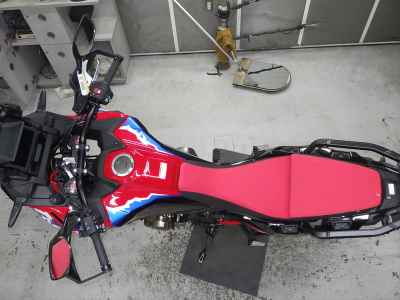 Honda Africa Twin CRF1100L 2025