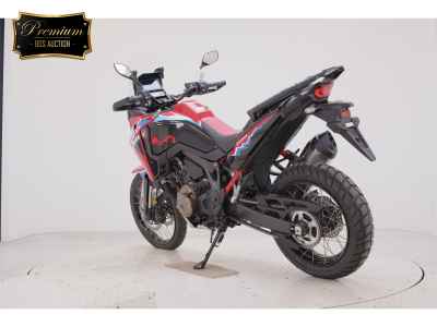 Honda Africa Twin CRF1100L 2025