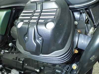 Moto Guzzi V7 Stone 2021