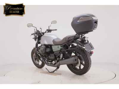 Moto Guzzi V7 Stone 2021