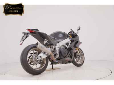 Aprilia RSV4 Factory 2019