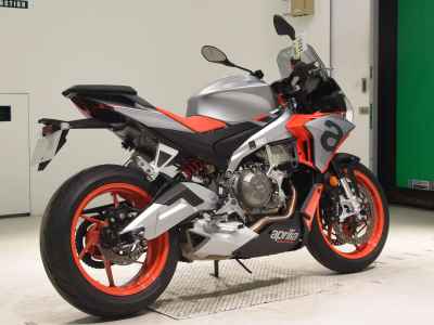 Aprilia Tuono 660 2022
