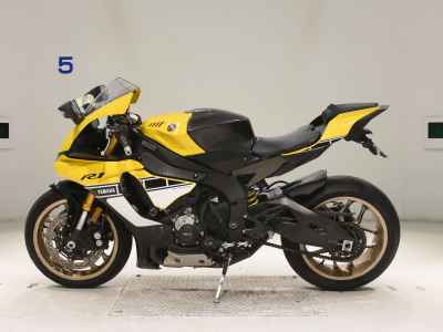 Yamaha YZF-R1 2016