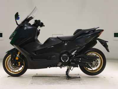 Yamaha TMAX 560 2022