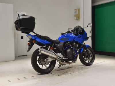 Honda CB400 Super Boldor 2018