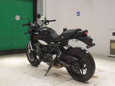 Kawasaki Z900RS 2023