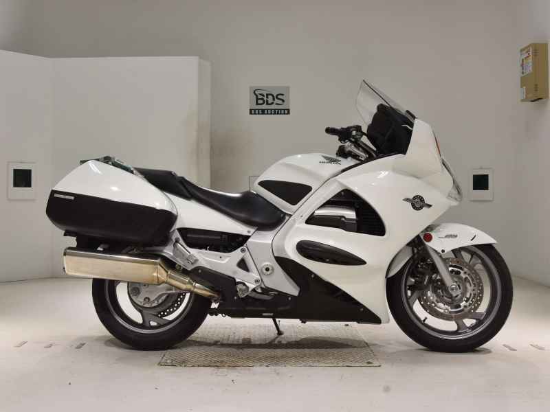 Honda ST1300 PAN EUROPEAN 2005