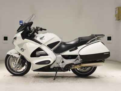 Honda ST1300 PAN EUROPEAN 2005
