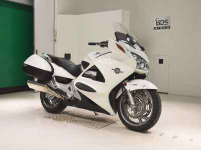 Honda ST1300 PAN EUROPEAN 2005