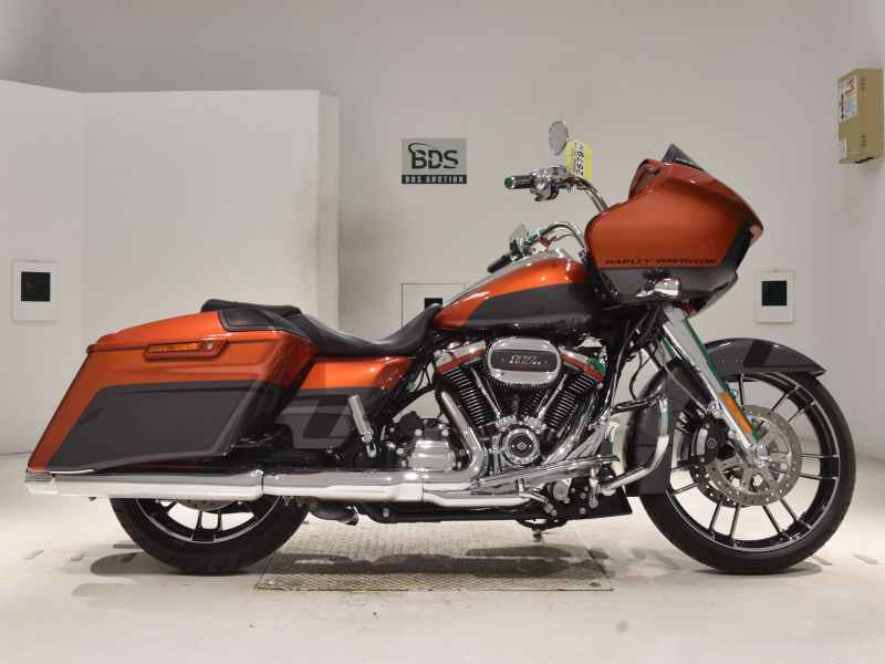 Harley-Davidson ROAD GLIDE FLTRXSE1923 CVO 2018