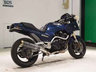 Kawasaki GPZ750R 1985