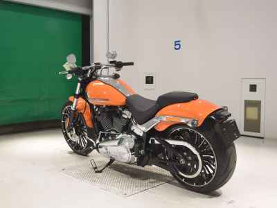 Harley-Davidson Breakout FXBR117 2023