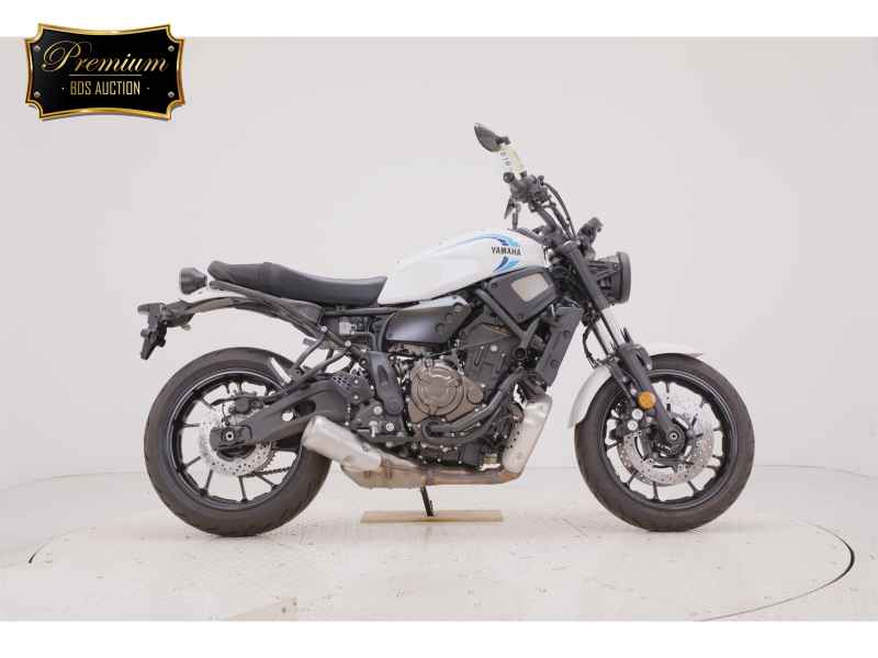 Yamaha XSR700 2023