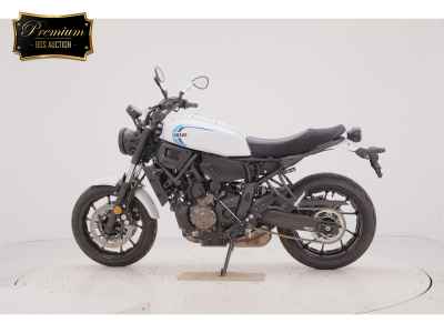 Yamaha XSR700 2023