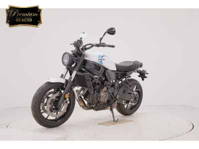 Yamaha XSR700 2023