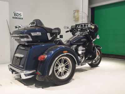 Harley-Davidson Electra Glide FLHTCU1690 Trike 2013