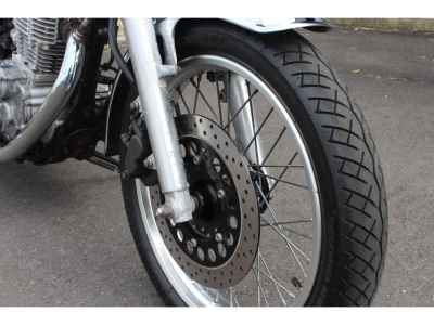 Yamaha SR400 2020