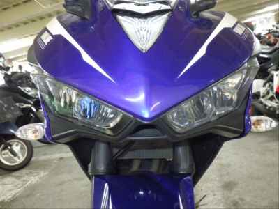 Yamaha YZF-R25 2015