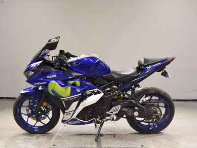 Yamaha YZF-R25 2015