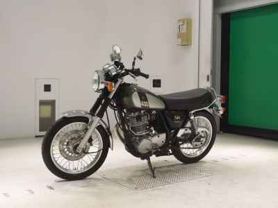 Yamaha SR400 2019