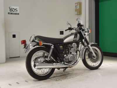 Yamaha SR400 2019