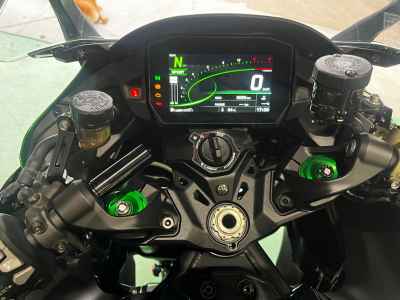 Kawasaki Ninja H2 SX 2023