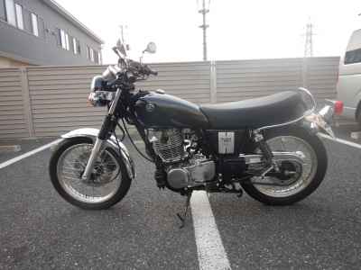Yamaha SR400 2020
