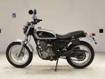 Honda CB223S 2008