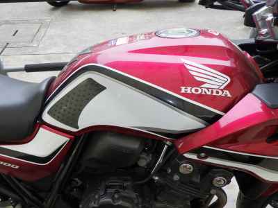 Honda CB400 Super Boldor 2019