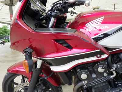 Honda CB400 Super Boldor 2019