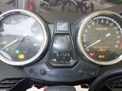 Honda CB400 Super Boldor 2019