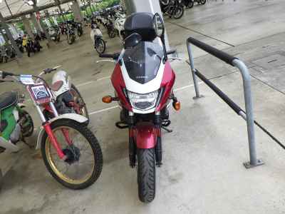 Honda CB400 Super Boldor 2019