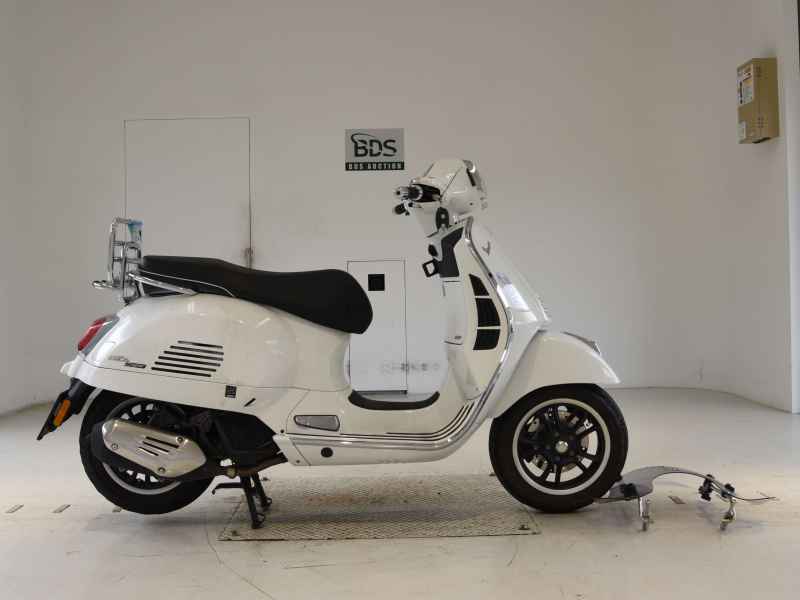 Vespa GTS 150 2023