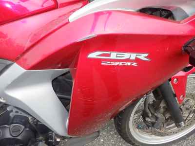Honda CBR250R 2011