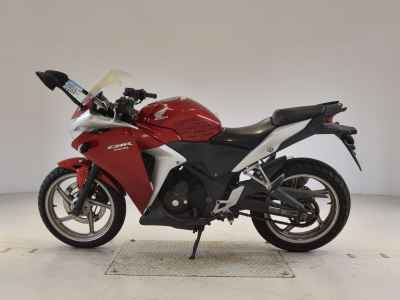Honda CBR250R 2011