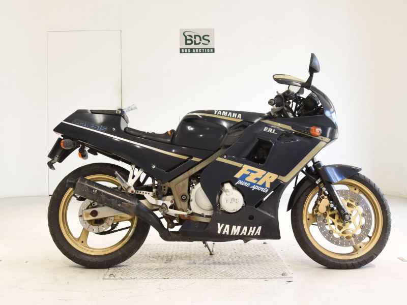 Yamaha FZR250 1987