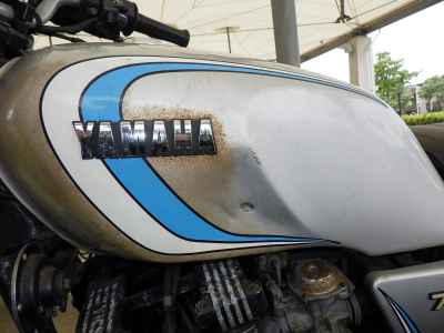 Yamaha XJ750E 1983