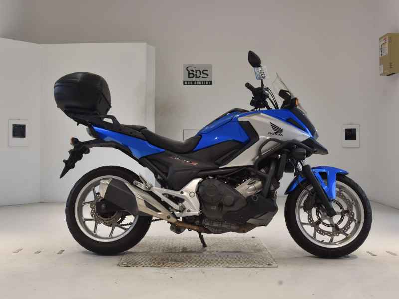 Honda NC750X 2016