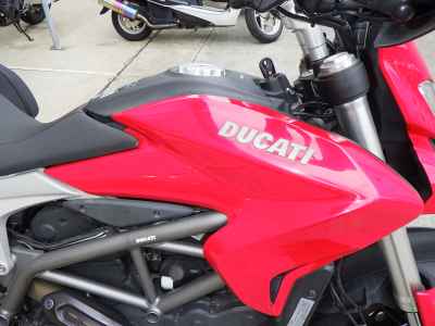 Ducati Hyperstrada 821 2014